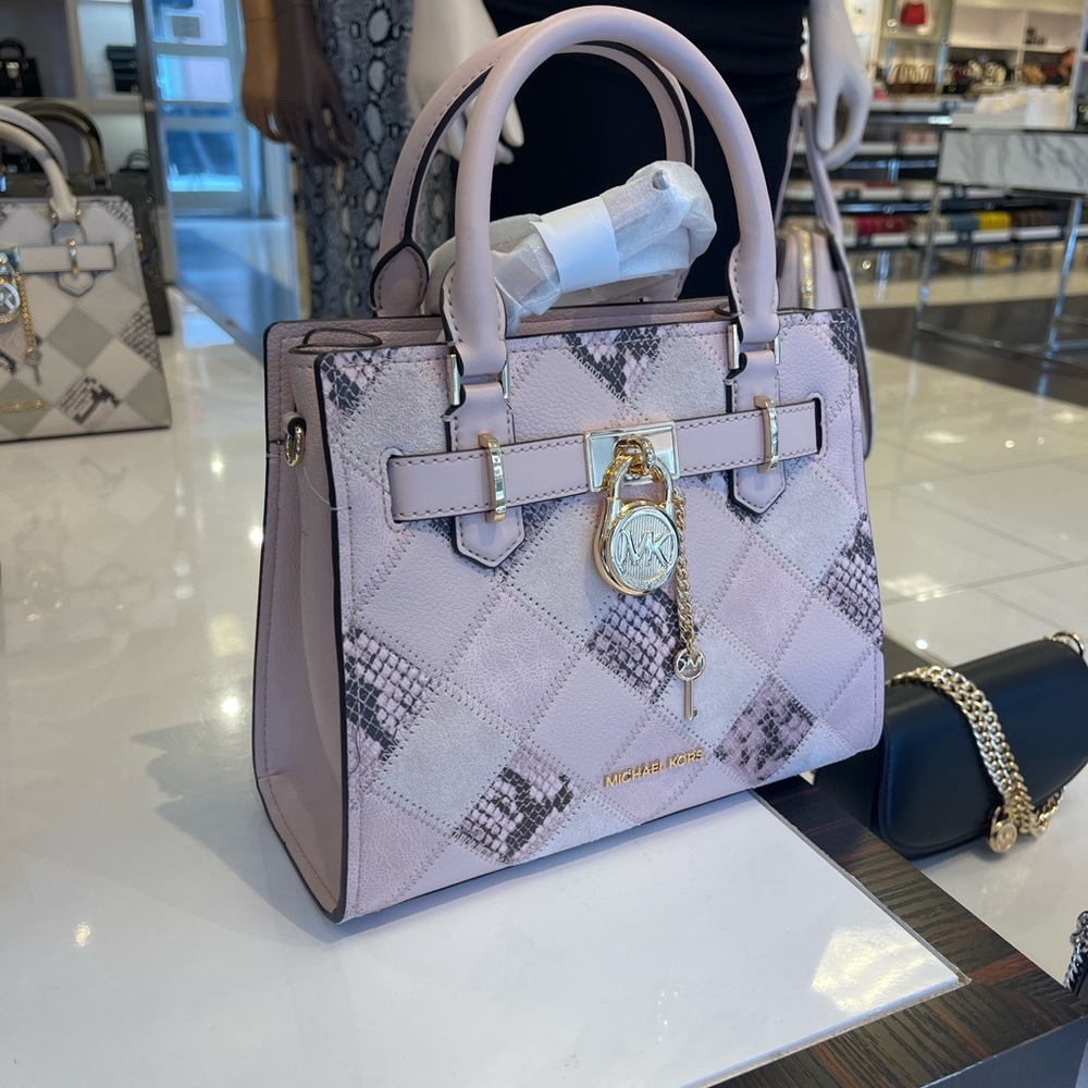 MICHAEL KORS Hamilton Sm Patchwork Snake Embossed Satchel Crossbody
Powder
NWT - Picture 3 of 16